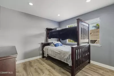 20448 Calhaven Drive, Saugus, CA 91390 - Photo 18
