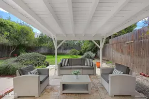 18020 Collins St, Encino, CA 91316 - Photo 28