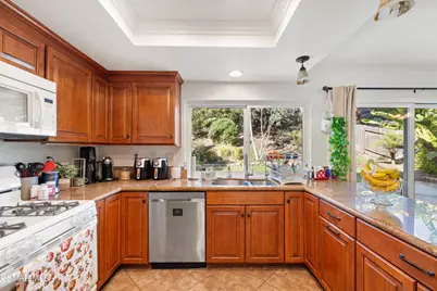 317 Los Vientos Drive, Newbury Park, CA 91320 - Photo 10