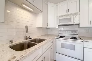 291 Sequoia Ct, Thousand Oaks, CA 91360 - Photo 10