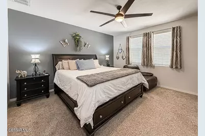 26707 Lexington Lane, Saugus, CA 91350 - Photo 16