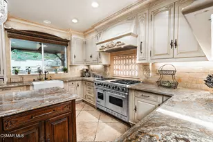 551 Rustic Hills Dr, Simi Valley, CA 93065 - Photo 8