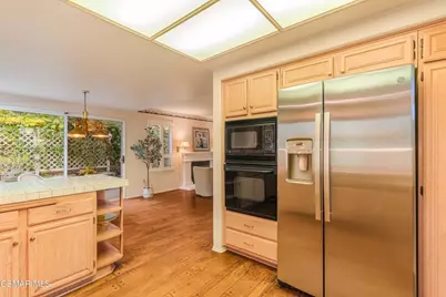 368 Pellburne Court, Simi Valley, CA 93065 - Photo 14
