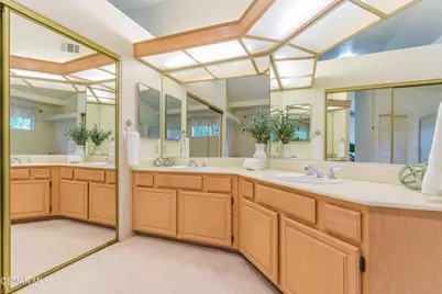 368 Pellburne Court, Simi Valley, CA 93065 - Photo 30