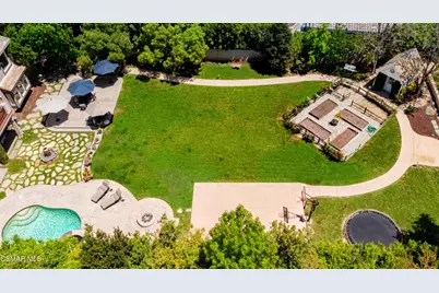 68 E Twisted Oak Drive, Simi Valley, CA 93065 - Photo 22