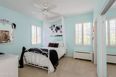 68 E Twisted Oak Drive, Simi Valley, CA 93065 - Photo 16