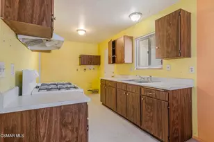 1421 Sequoia Ave, Simi Valley, CA 93063 - Photo 8