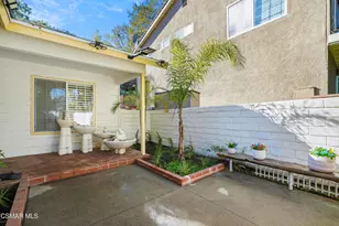 29148 Hillrise Dr, Agoura Hills, CA 91301 - Photo 6