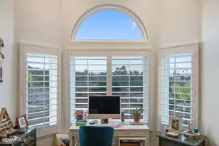3085 Grandoaks Dr, Westlake Village, CA 91361 - Photo 20