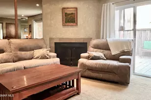 15652 Hillview Ln, Granada Hills, CA 91344 - Photo 10