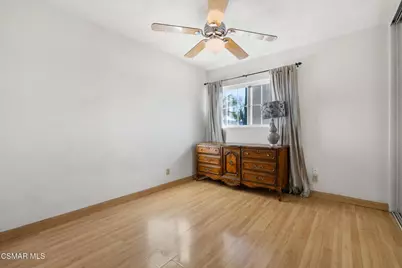 2183 E Chesterton Street, Simi Valley, CA 93065 - Photo 12