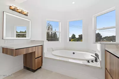 315 Toyon Court, Thousand Oaks, CA 91362 - Photo 32