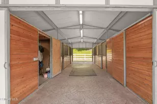 13550 Andalusia Dr, Santa Rosa Valley, CA 93012 - Photo 46