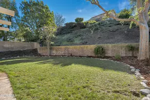 30120 Amelia Dr, Agoura Hills, CA 91301 - Photo 28