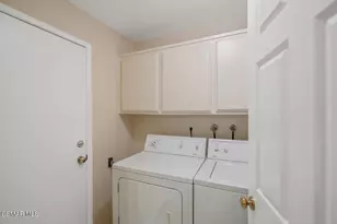 5614 Roundtree Pl, Westlake Village, CA 91362 - Photo 24