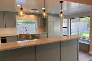 2147 Meadow Brook Ct, Thousand Oaks, CA 91362 - Photo 4