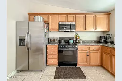 14466 Loyola Street, Moorpark, CA 93021 - Photo 10