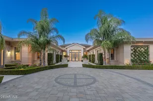 1300 Woodland Grove Ct, Westlake Village, CA 91362 - Photo 2