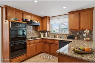1113 Buckingham Drive, Thousand Oaks, CA 91360 - Photo 12