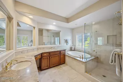 2594 Oak Valley Lane, Thousand Oaks, CA 91362 - Photo 16