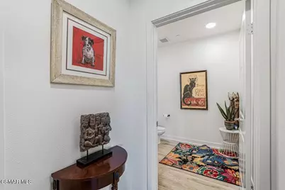 2870 Wagon Wheel Road #203, Oxnard, CA 93036 - Photo 4