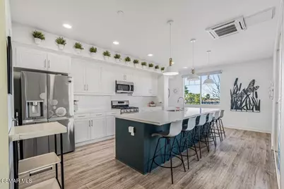 2870 Wagon Wheel Road #203, Oxnard, CA 93036 - Photo 16