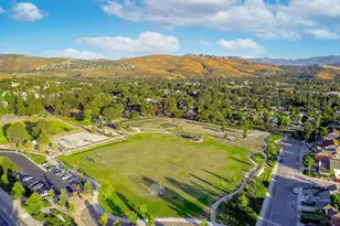 1915 Woodside Dr, Thousand Oaks, CA 91362 - Photo 36