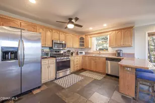 852 Cameron Dr, Big Bear Lake, CA 92315 - Photo 10