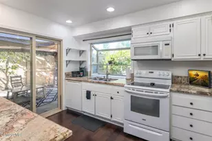 1541 Eucalyptus Cir, Thousand Oaks, CA 91360 - Photo 4