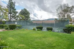 250 Mariposa Dr, Newbury Park, CA 91320 - Photo 36