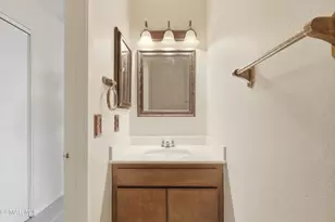 15242 Campus Park Dr, Moorpark, CA 93021 - Photo 8