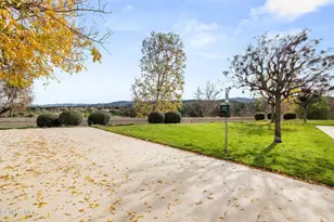 600 Kingswood Ln, Simi Valley, CA 93065 - Photo 4