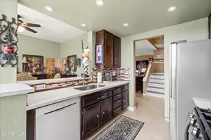 600 Kingswood Ln, Simi Valley, CA 93065 - Photo 12