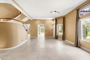 600 Kingswood Ln, Simi Valley, CA 93065 - Photo 10