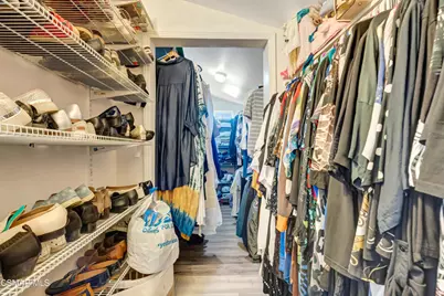 8225 Fallbrook Avenue, West Hills, CA 91304 - Photo 20