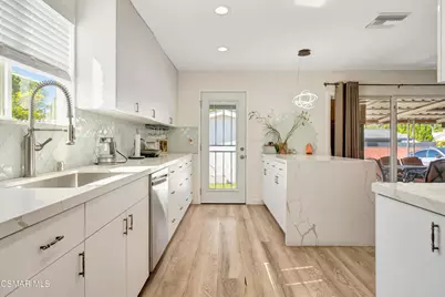 8225 Fallbrook Avenue, West Hills, CA 91304 - Photo 8