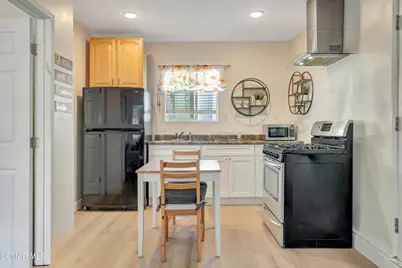 8225 Fallbrook Avenue, West Hills, CA 91304 - Photo 26