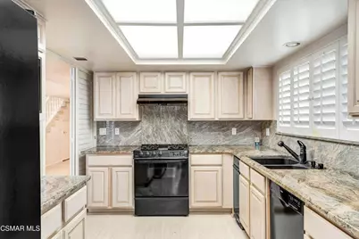 3058 Seahorse Avenue, Ventura, CA 93001 - Photo 18