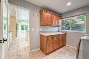 877 Rim Crest Dr, Westlake Village, CA 91361 - Photo 22