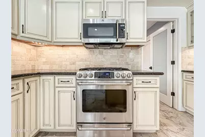 877 Rim Crest Drive, Westlake Village, CA 91361 - Photo 18