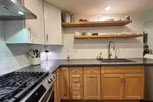 3071 E Hillcrest Dr, Westlake Village, CA 91362 - Photo 10