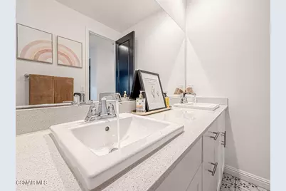 335 Fraser, Camarillo, CA 93012 - Photo 48