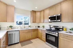 10137 Lanark St, Los Angeles, CA 91352 - Photo 18