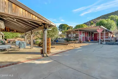 1756 Sunnydale Avenue, Simi Valley, CA 93065 - Photo 44
