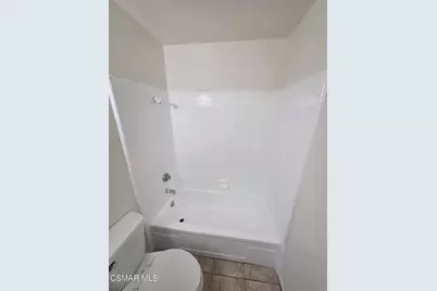 2073 Calle La Sombra #1, Simi Valley, CA 93063 - Photo 10