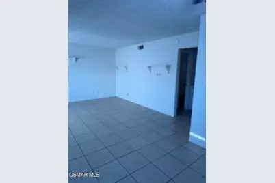 2073 Calle La Sombra #1, Simi Valley, CA 93063 - Photo 8