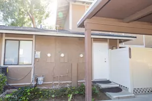 28854 Conejo View Dr, Agoura Hills, CA 91301 - Photo 6