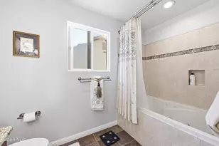 952 Carefree Dr, Simi Valley, CA 93065 - Photo 28