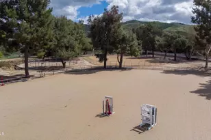 952 Carefree Dr, Simi Valley, CA 93065 - Photo 74