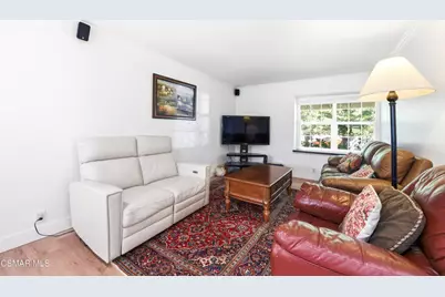 952 Carefree Drive, Simi Valley, CA 93065 - Photo 12